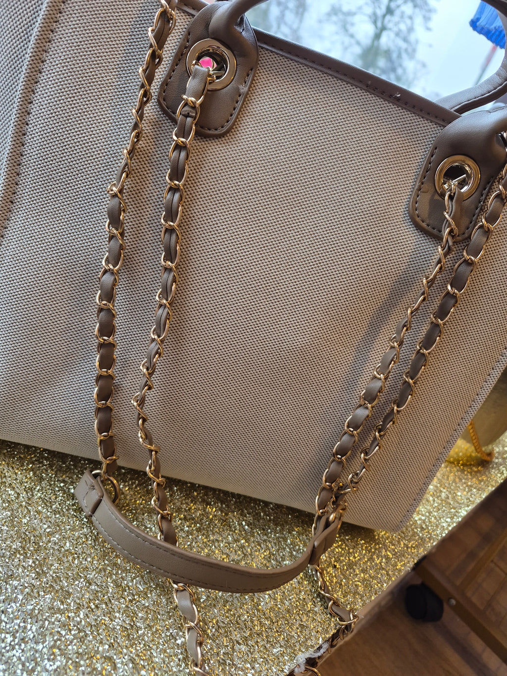 Chanel inspired £20