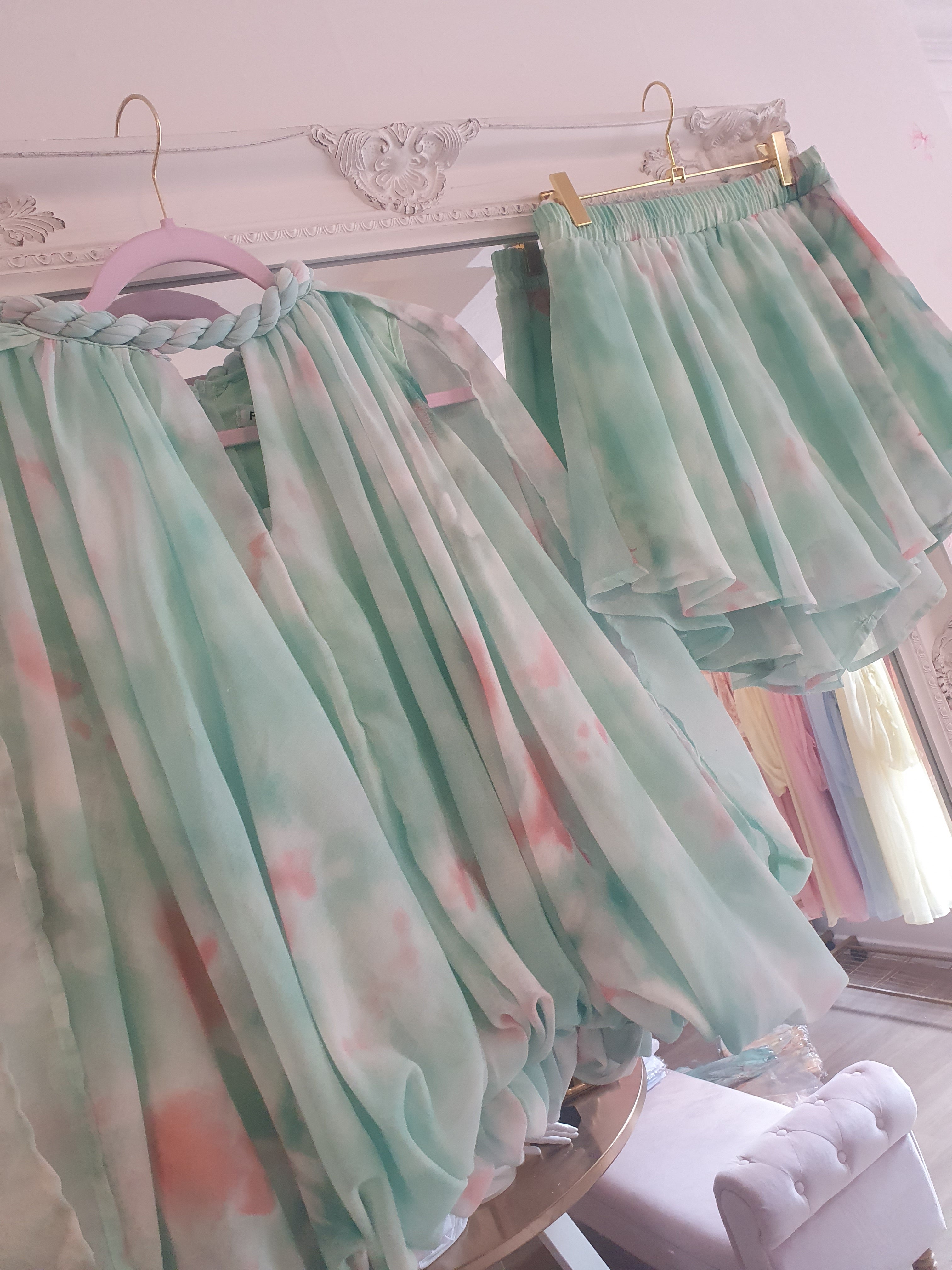 Green prizzy sets £50
