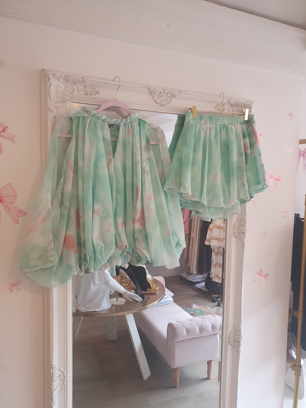 Green prizzy sets £50