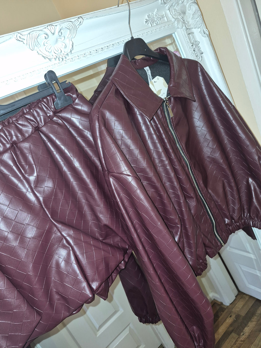 Letheret suit £40 8-12 shorts set