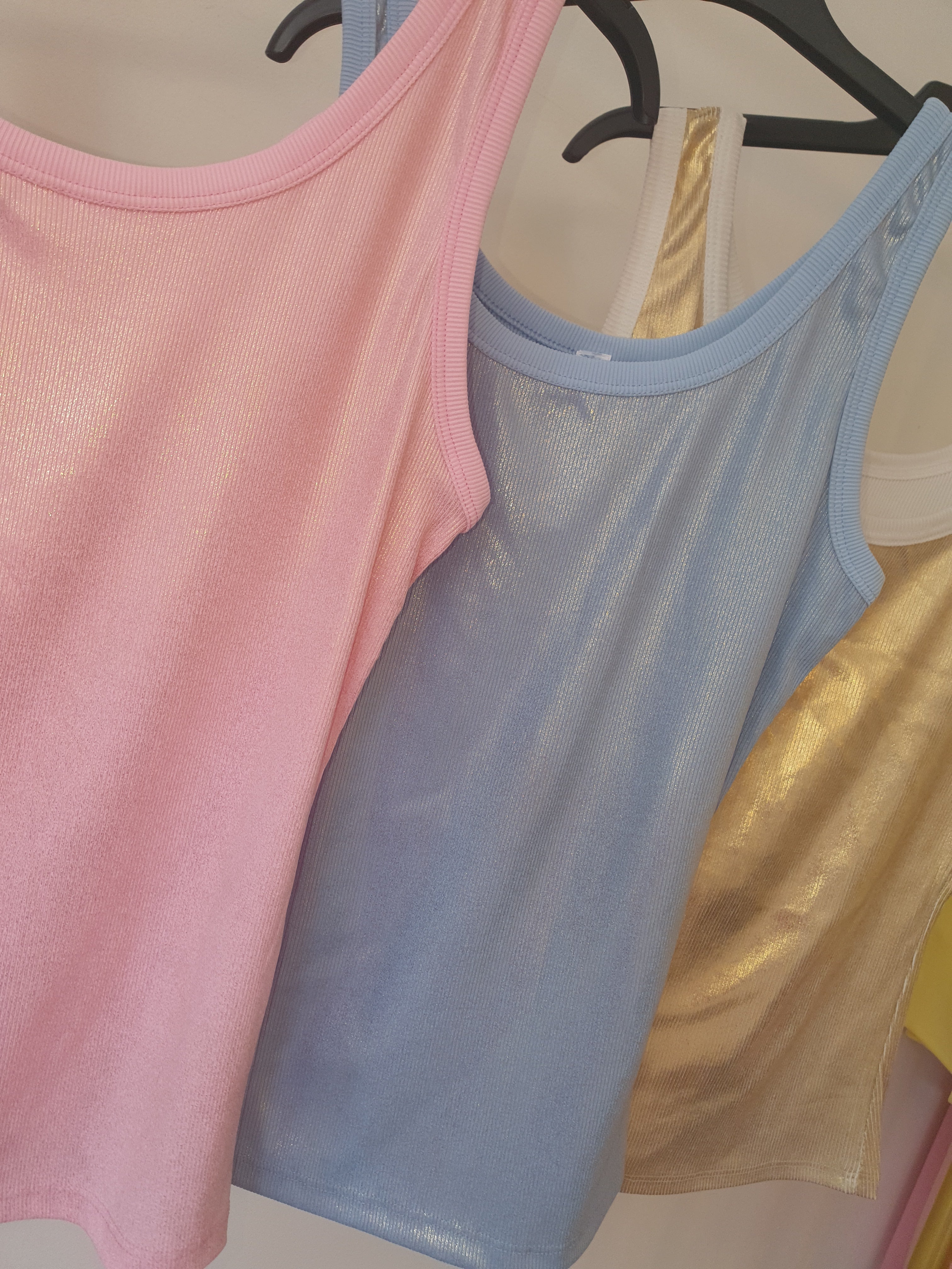£20 matantic vest top