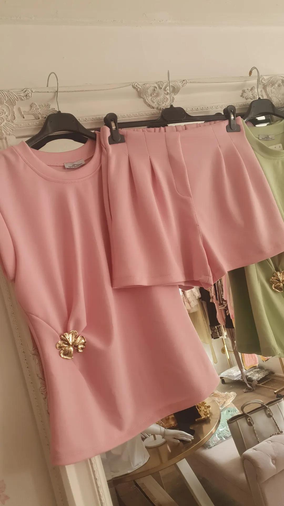 £30 pink fitted shorts set